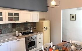 THE BLUE LODGE-cozy flat close to Piazza del Campo
