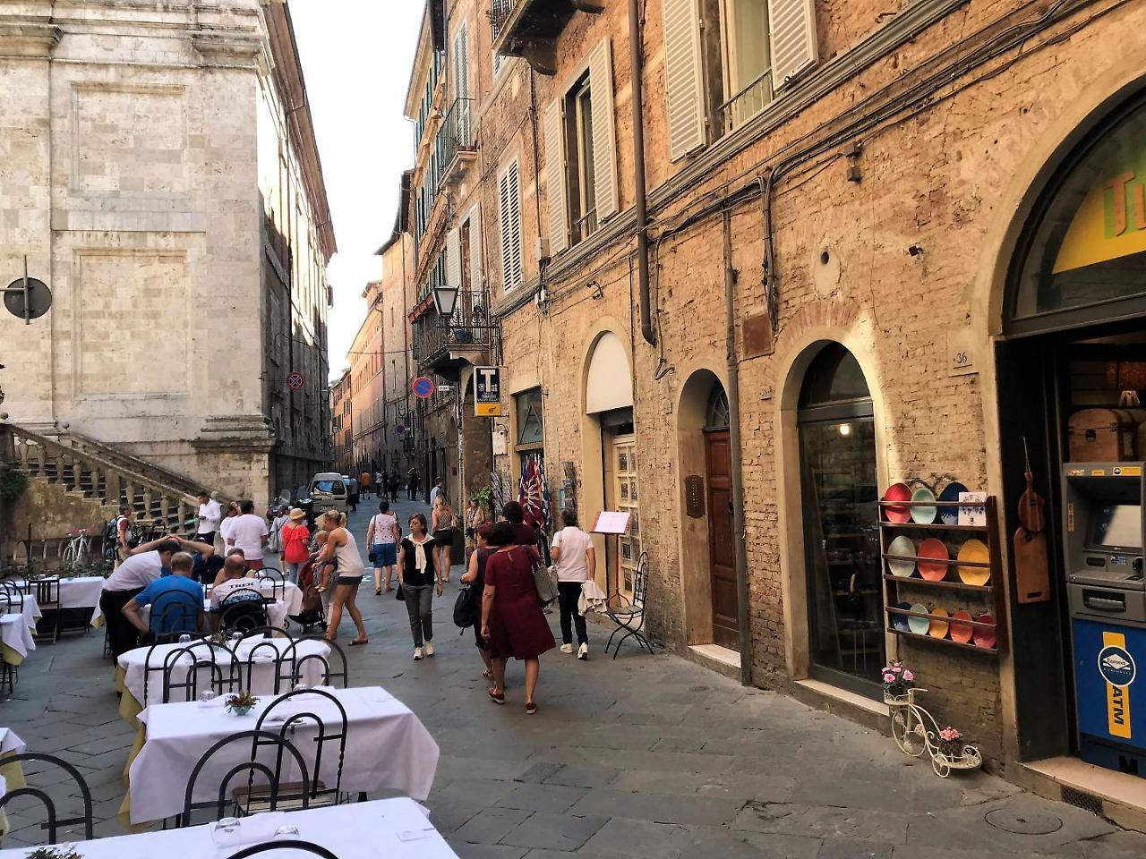 THE BLUE LODGE-cozy flat close to Piazza del Campo Siena Esterno foto